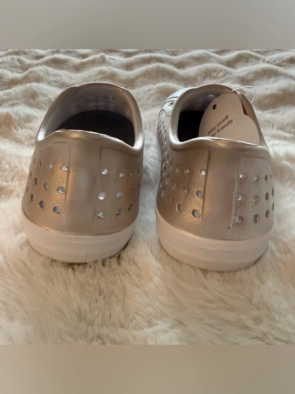 NWT Wonder Nation lightweight water shoes size 7/8 unisex